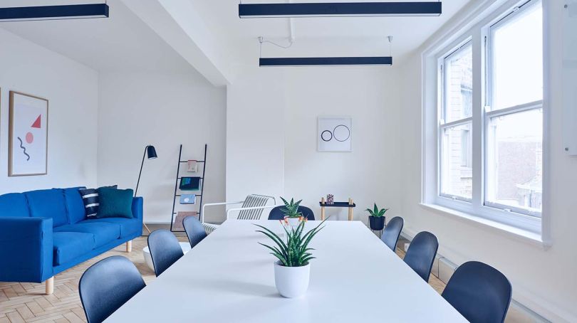 Malerarbeit - Geschäftsraum